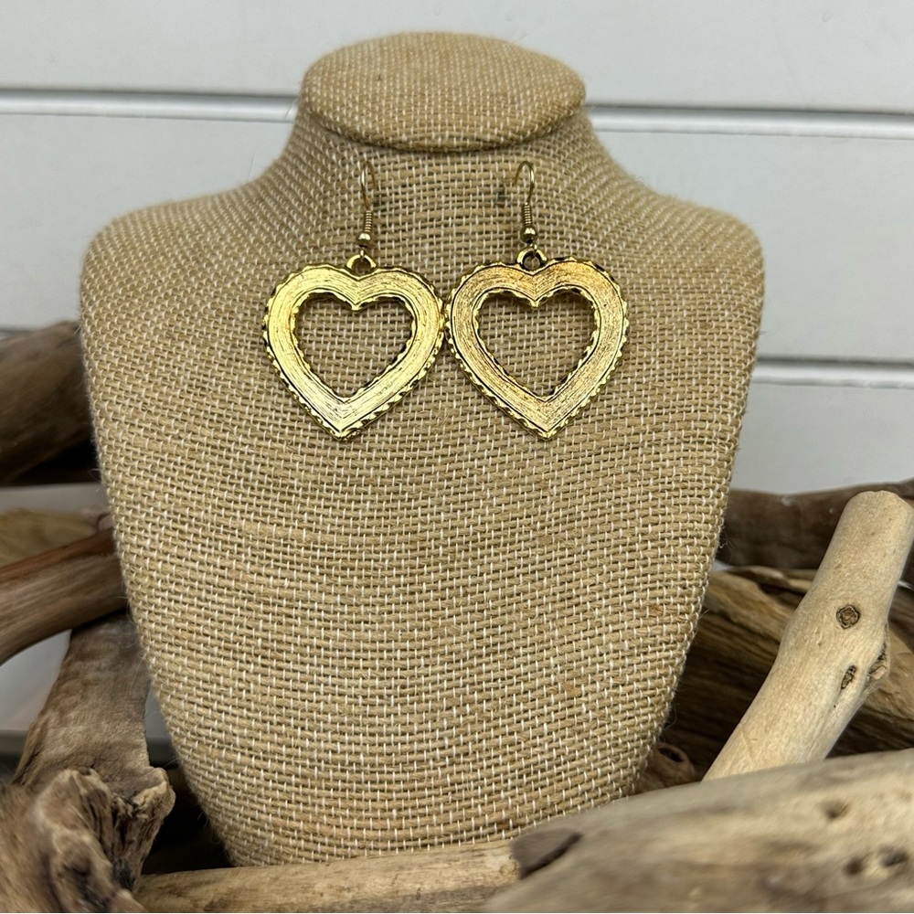 UP SCALE TIME - Gold Antiqued Open Heart Dangle Earrings